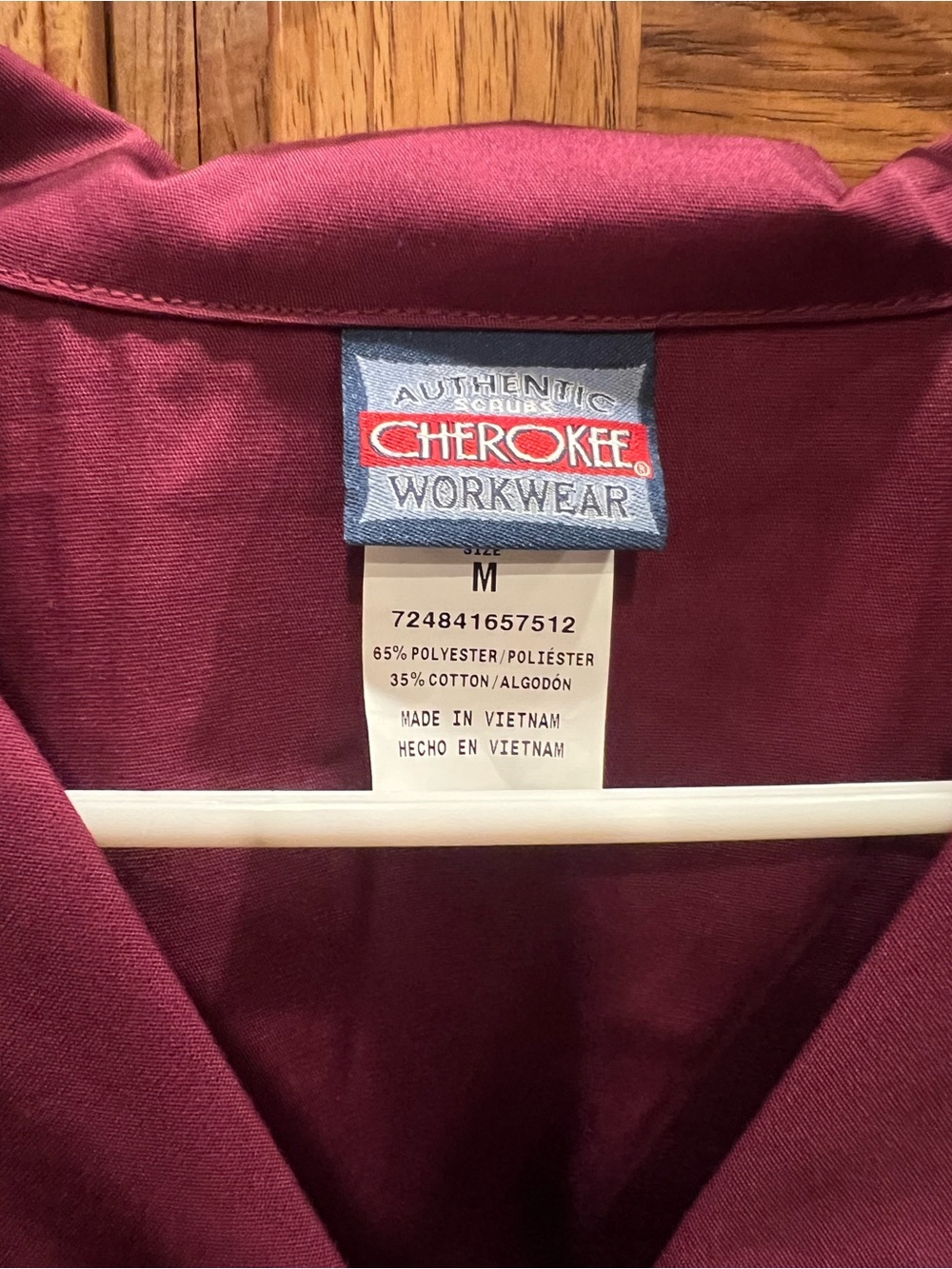 Cherokee Short-Sleeve Maroon Button-Front jacket - Picture 3 of 6